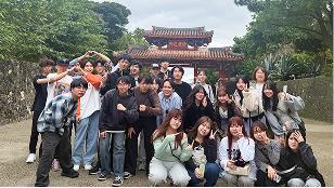 沖縄での集合写真