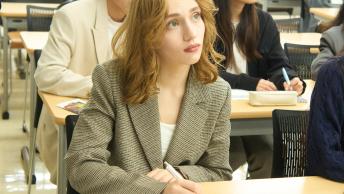 授業を受ける学生