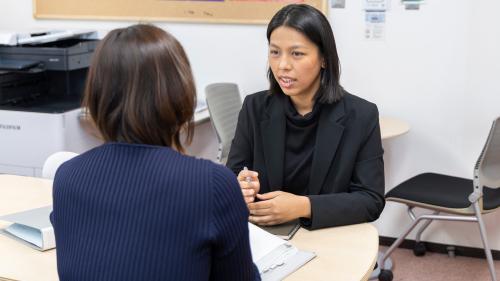 担任・進路担当との個別面談の様子